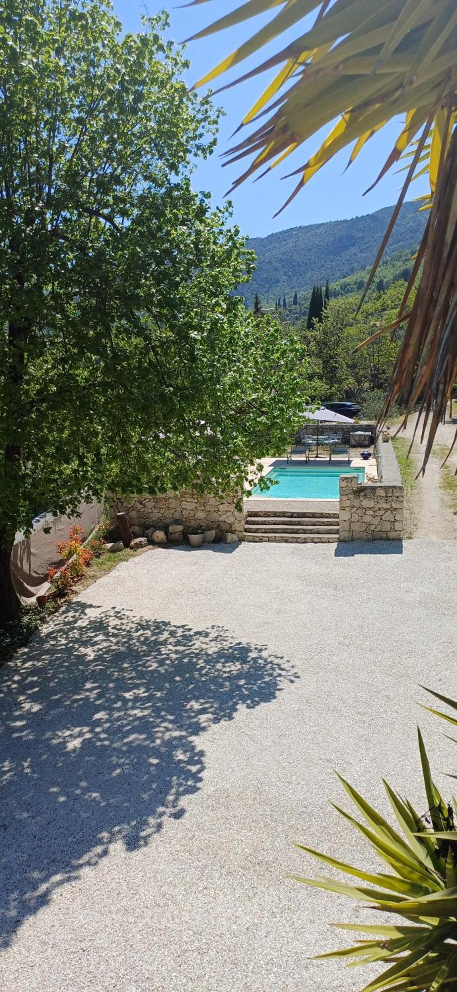 Le Domaine De La Feuilleraie Bed & Breakfast Coaraze Exterior photo